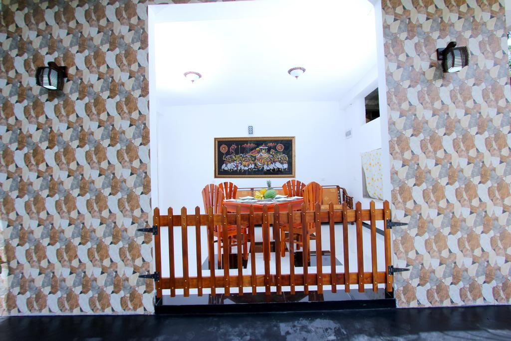 Sen - Rose Ella Daire Dış mekan fotoğraf